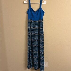 Mudd Vibrant Blue Maxi Dress
Women’s Junior Size XL